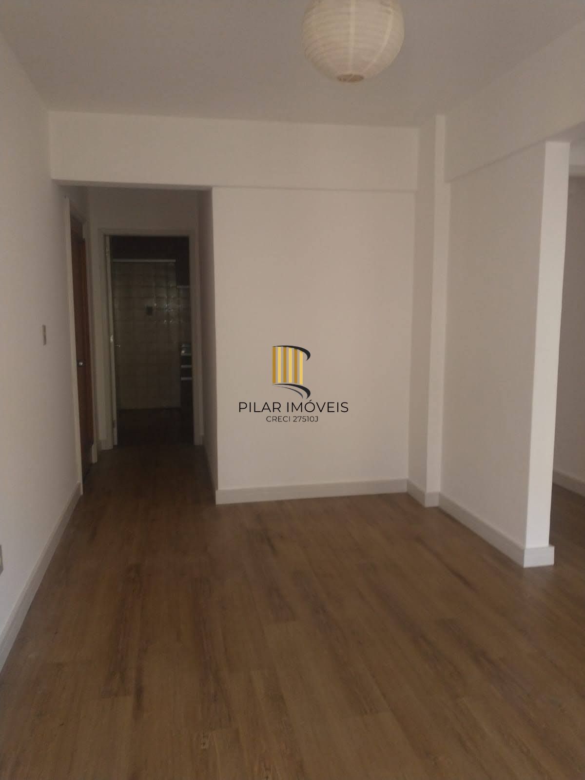Vende-se apartamento com 2 quartos, 58m² e 1 vaga - Auxiliadora