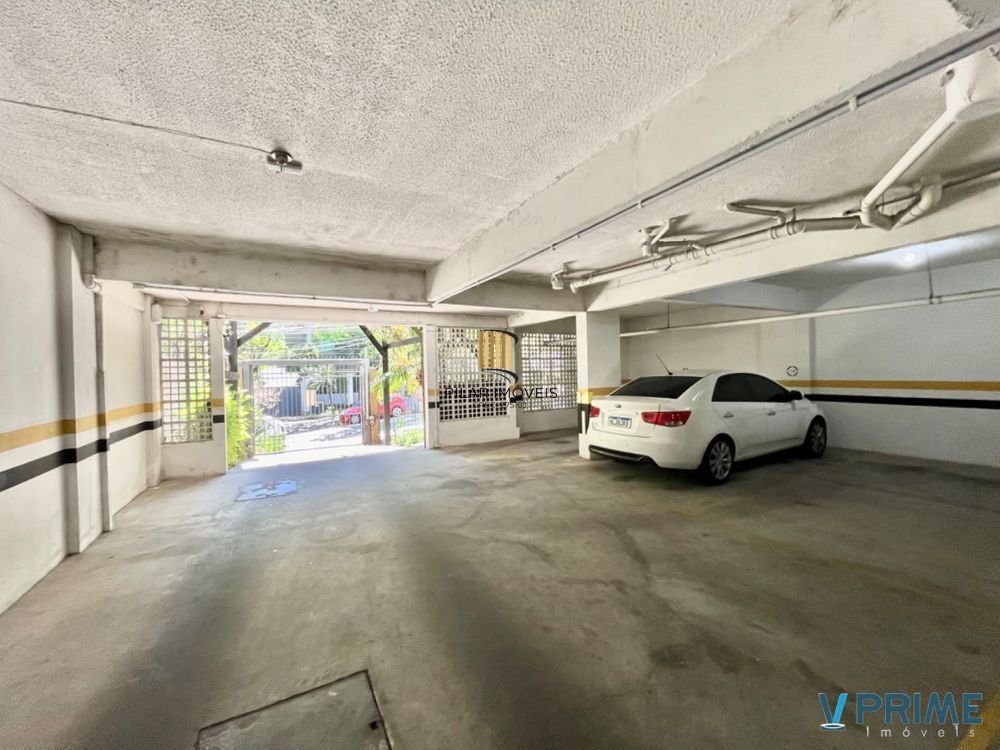 Vende-se apartamento com 2 quartos (1 suíte), 75 m² e 2 vagas – Petrópolis