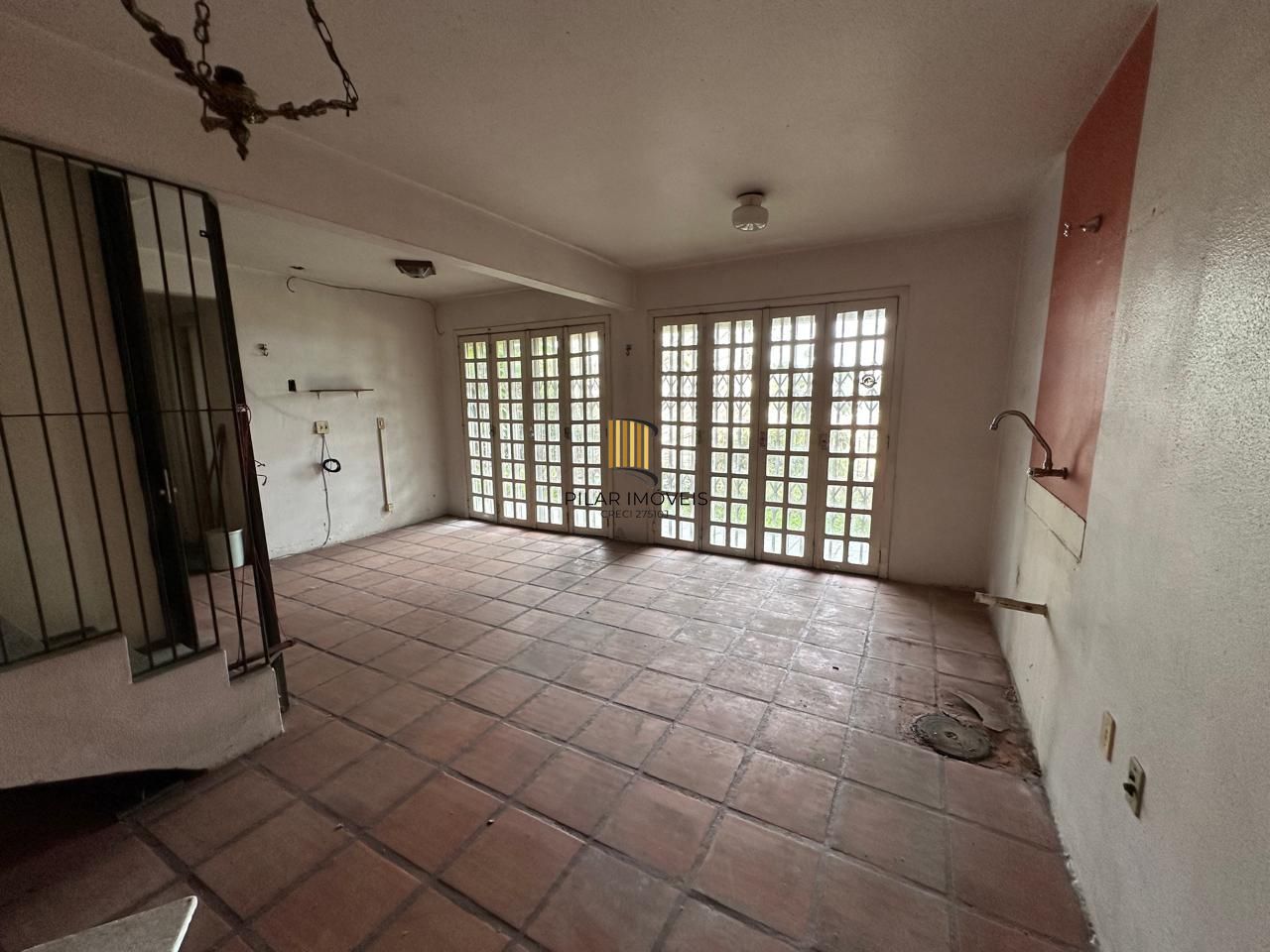 Casa em condomínio com 3 quartos, suíte e 200 m² – Tristeza