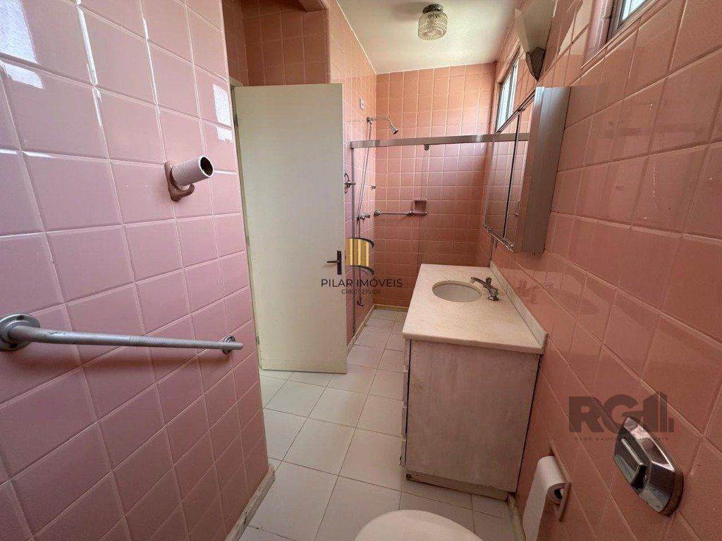 Vende-se apartamento 3 quartos com suíte, dependencia completa e hidro próximo ao Parcão - 133m² - Moinhos de Vento