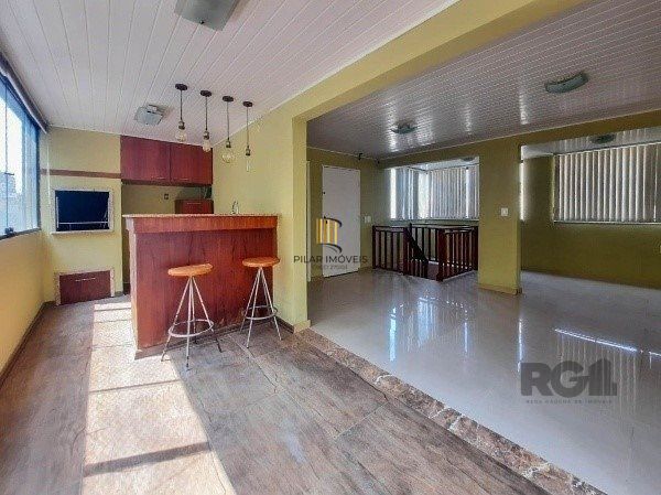 Vende-se ampla cobertura 2 quartos com suíte e vaga coberta e escriturada - 134m² -  Rio Branco - Pilar Imóveis