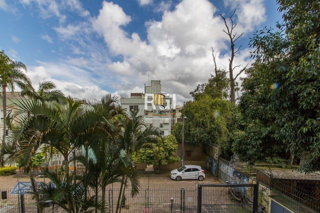 Apartamento para Venda - 93m², 2 dormitórios, 1 vaga - Menino Deus