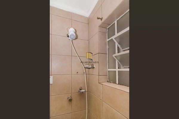Vende-se apartamento semi-mobiliado de 2 quartos - Menino Deus
