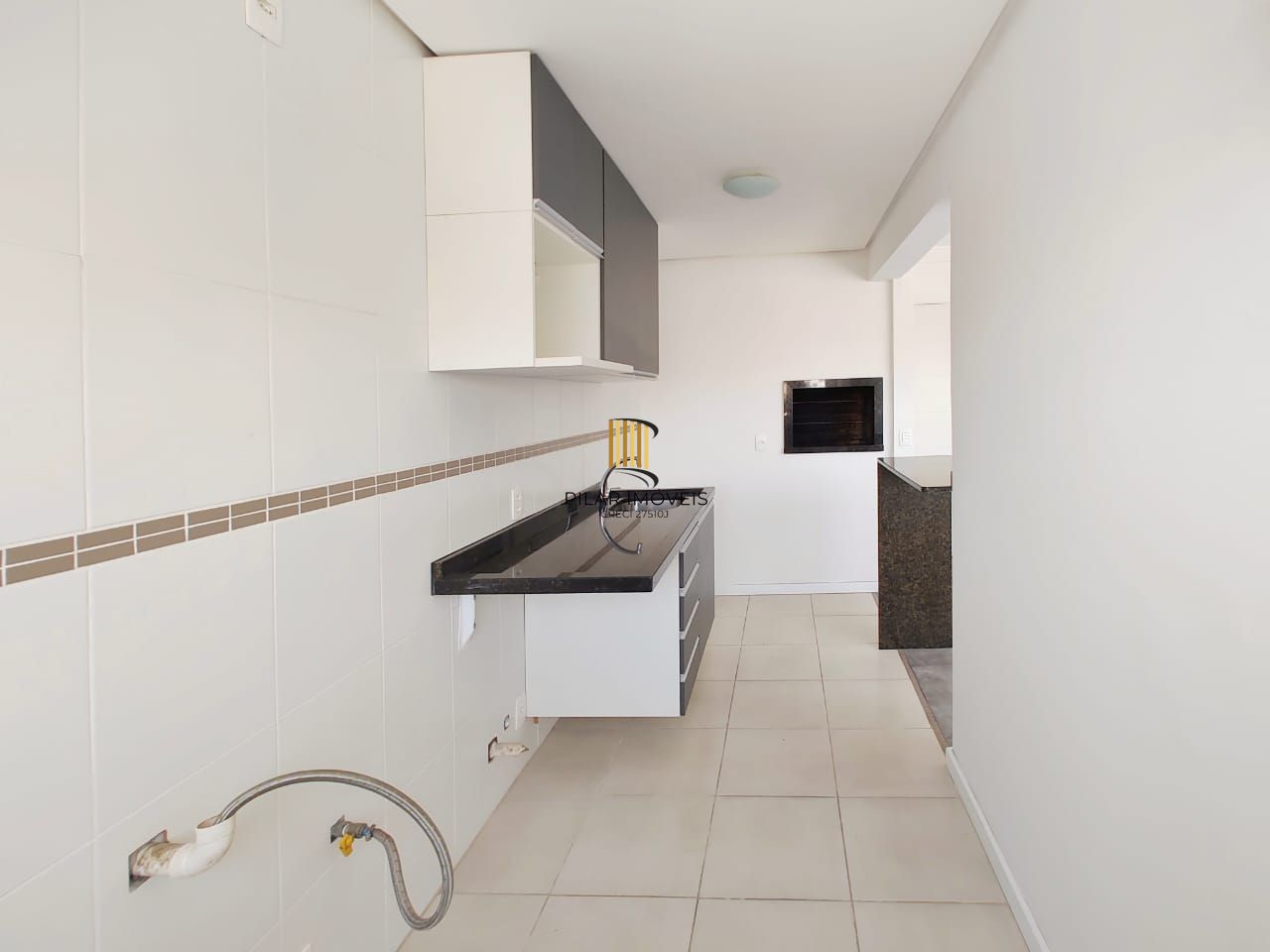 Vende-se apartamento de 1 quarto, 49m², churrasqueira e 1 vaga - Santo Antônio
