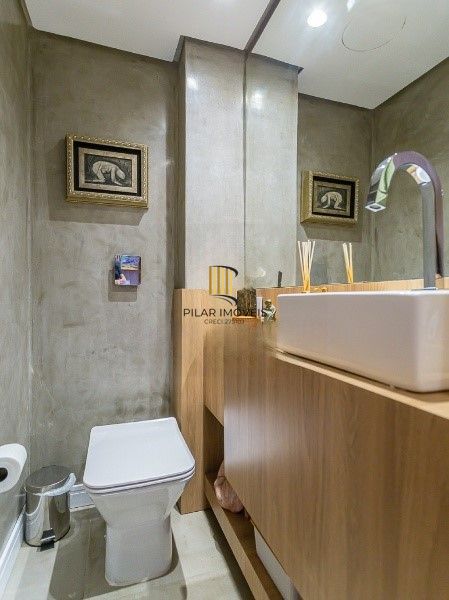 Apartamento com 4 quartos, 1 suíte e 2 vagas — 200 m² — Bela Vista