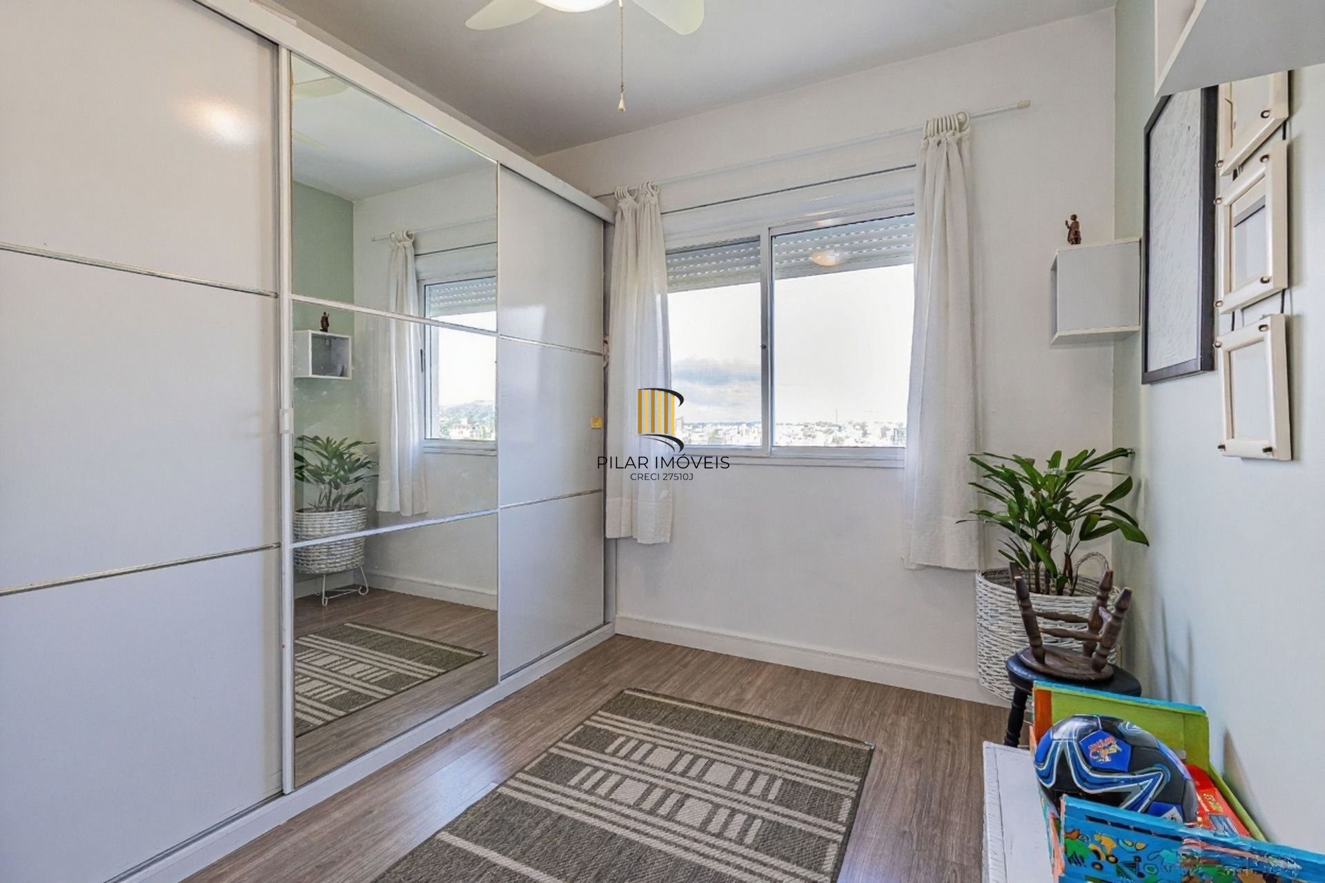 Vende-se apartamento com 2 quartos (1 suíte), 68m² e 1 vaga – Vila Ipiranga