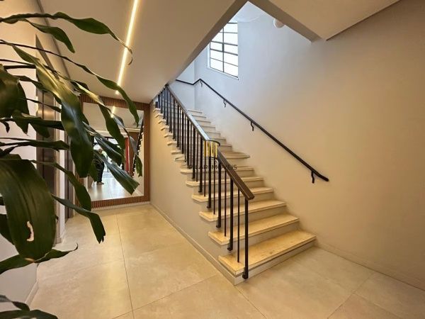 Vende-se apartamento com 3 quartos, 112m² e 1 vaga – Rio Branco