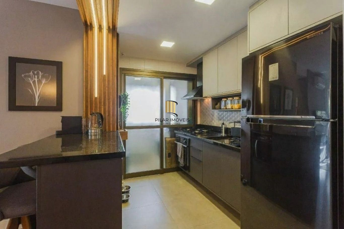 Vende-se apartamento com 2 quartos (1 suíte), 71m² e 1 vaga – Passo da Areia