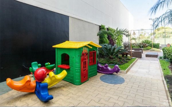 Apartamento mobiliado, 3 suítes, 2 vagas – 126m² – Petrópolis