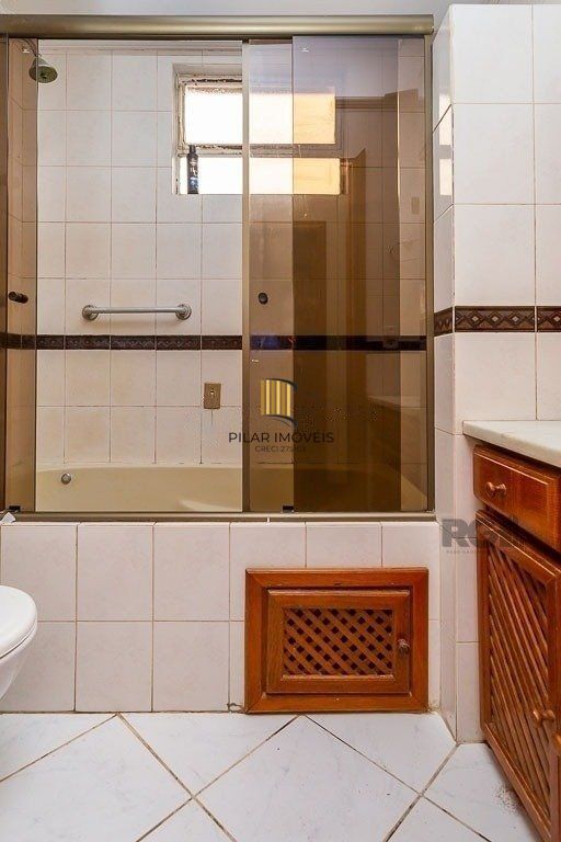 Apartamento 2 dormitórios, 84 m², 2 banheiros no Bairro Petrópolis em Porto Alegre