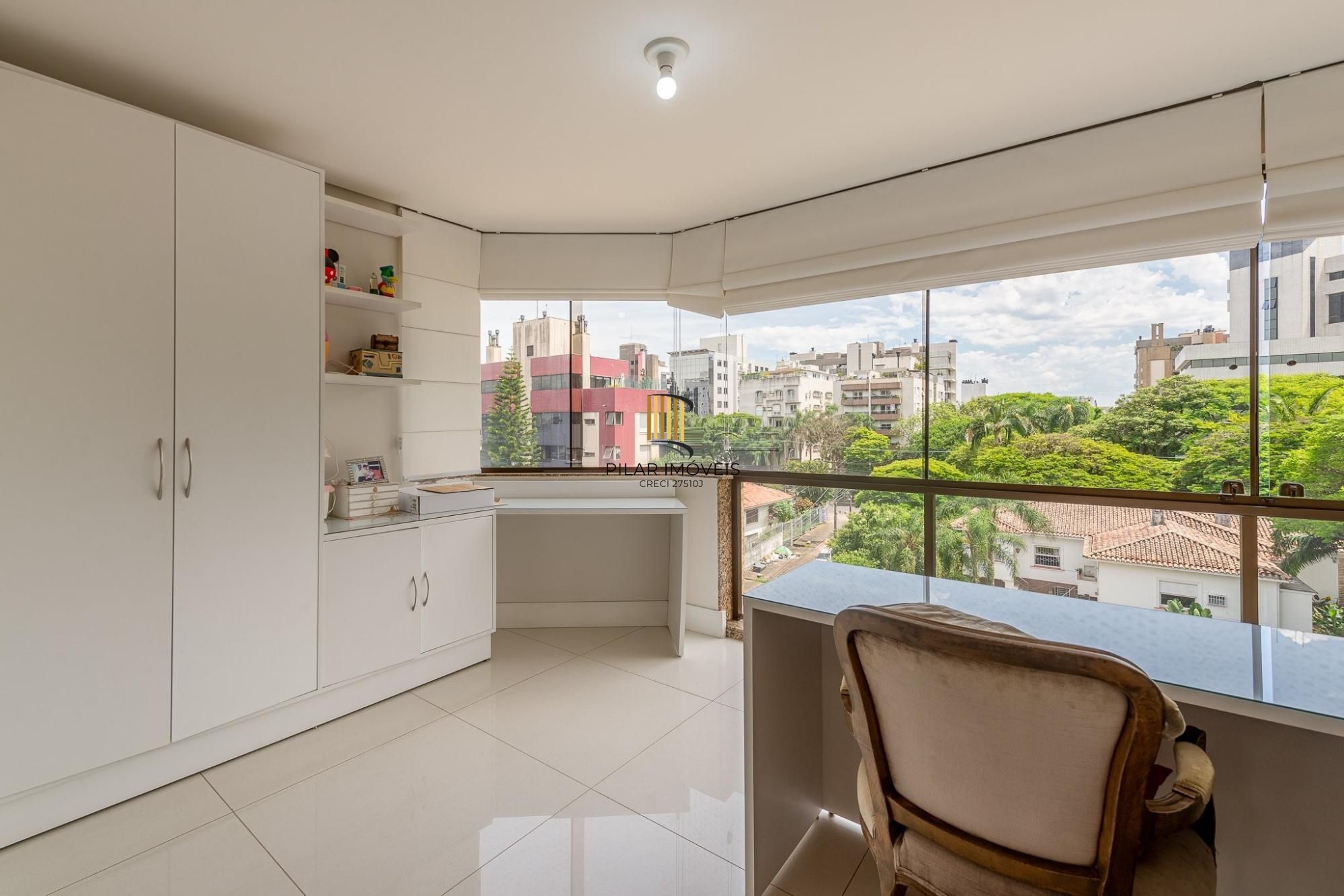 Vende-se luxuosa cobertura com 531.95m², 4 dormitórios no bairro Auxiliadora