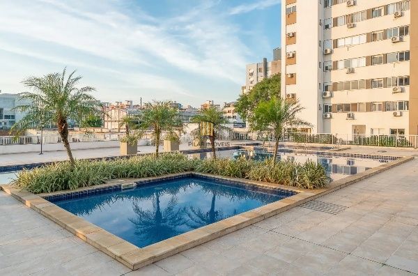 Vende-se apartamento com 2 quartos, 55 m² e 1 vaga - Passo da Areia