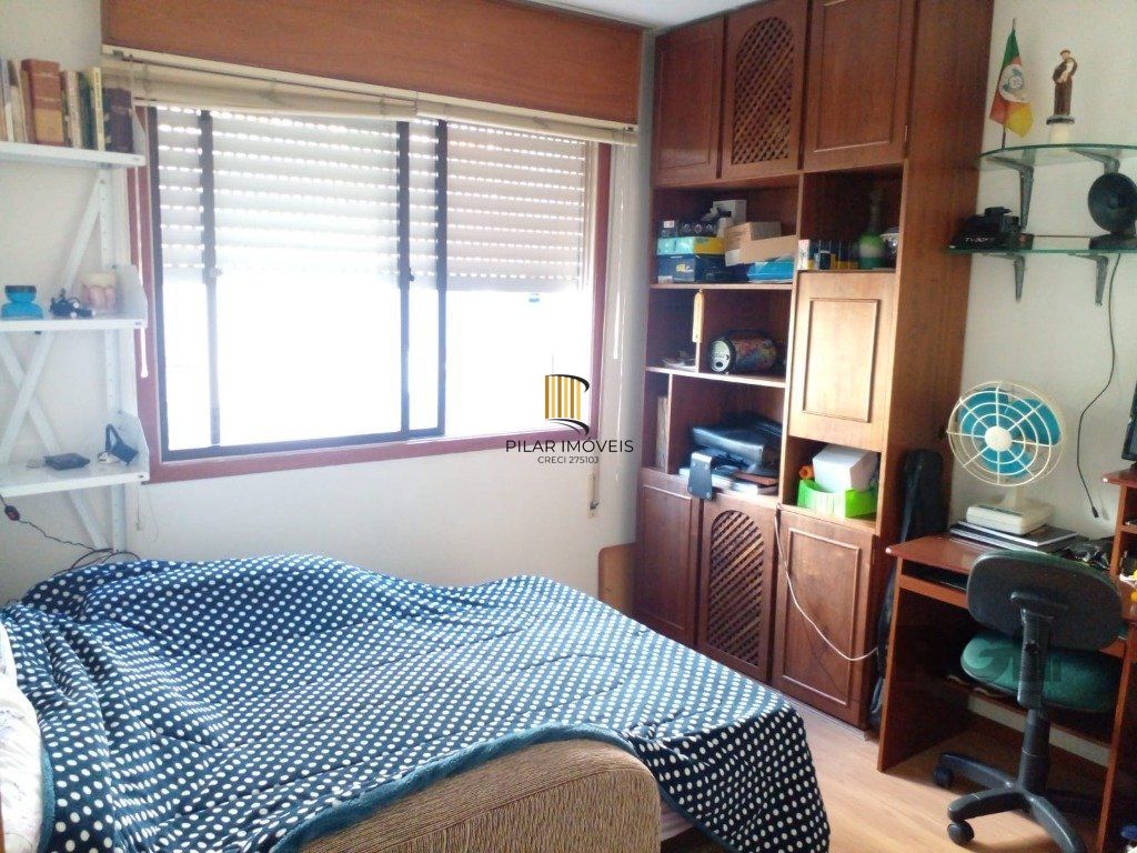 Apartamento de 2 dormitórios, 2 banheiros e 1 vaga de garagem no Bairro Petrópolis