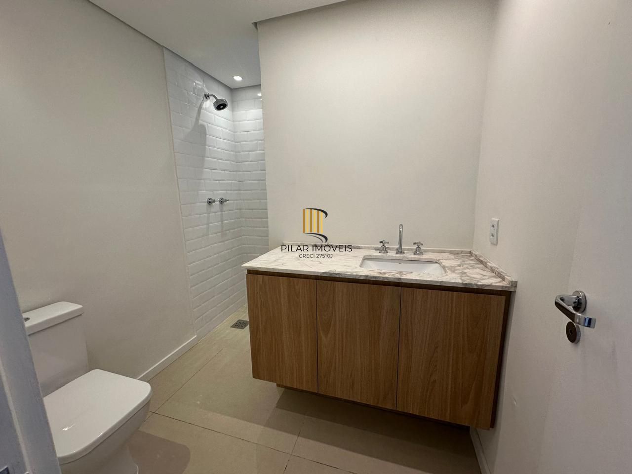 Vende-se apartamento com 3 quartos (2 suítes), 104,6m² e 1 vaga – Petrópolis