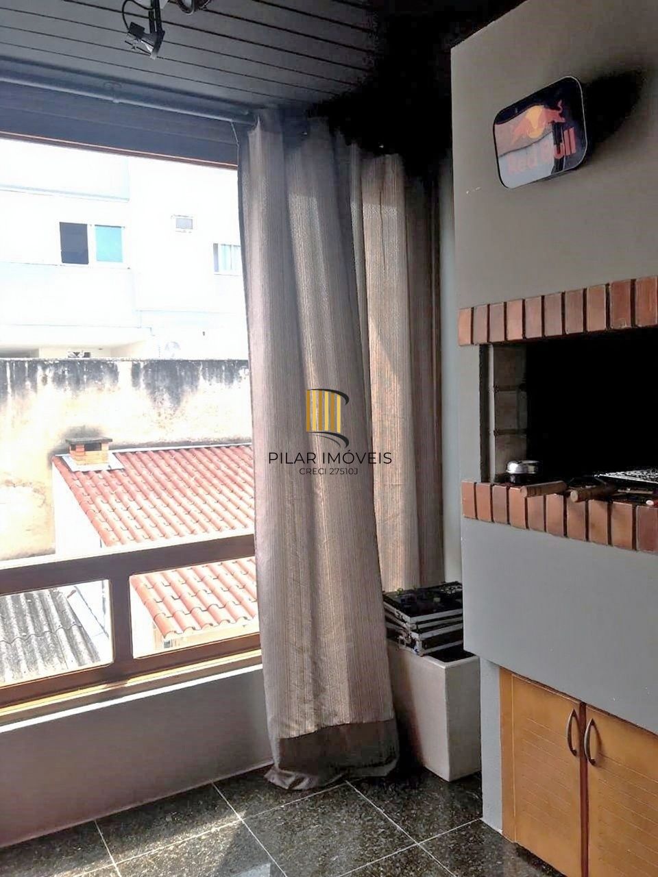 Vende-se apartamento com 2 quartos(1 suíte), 77m² e 2 vagas – Petrópolis