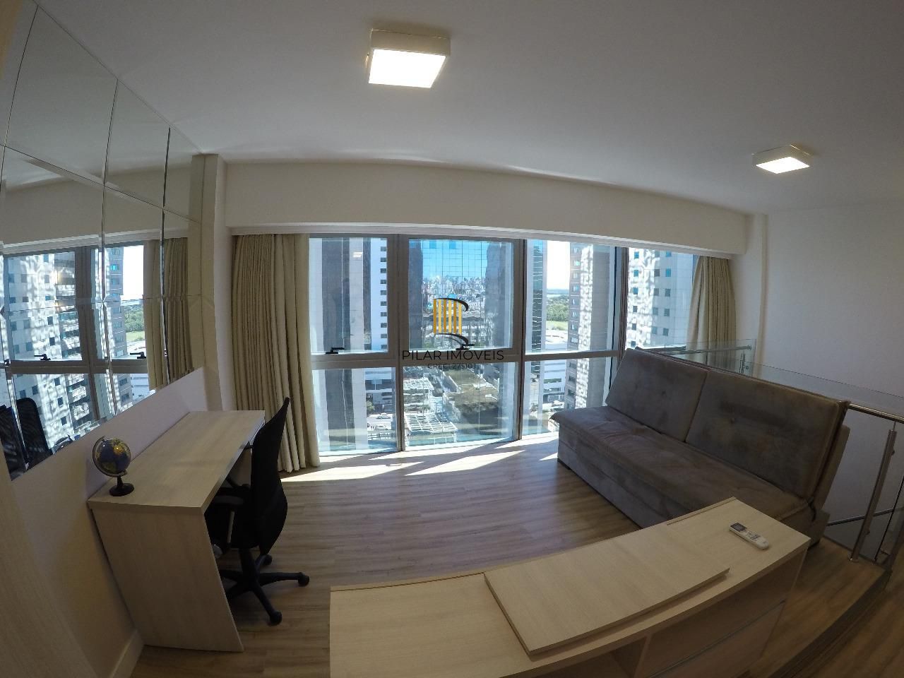 Vende-se apartamento duplex com 1 quarto , 64m² e 2 vagas - Praia de Belas