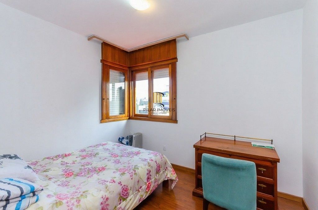 Vende-se cobertura com 3 quartos (1 suíte), 311m² e 3 vagas – Rio Branco