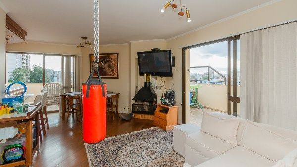 Vende-se cobertura com 3 quartos (1 suíte), piscina privativa, 202m² e 2 vagas - Mont Serrat