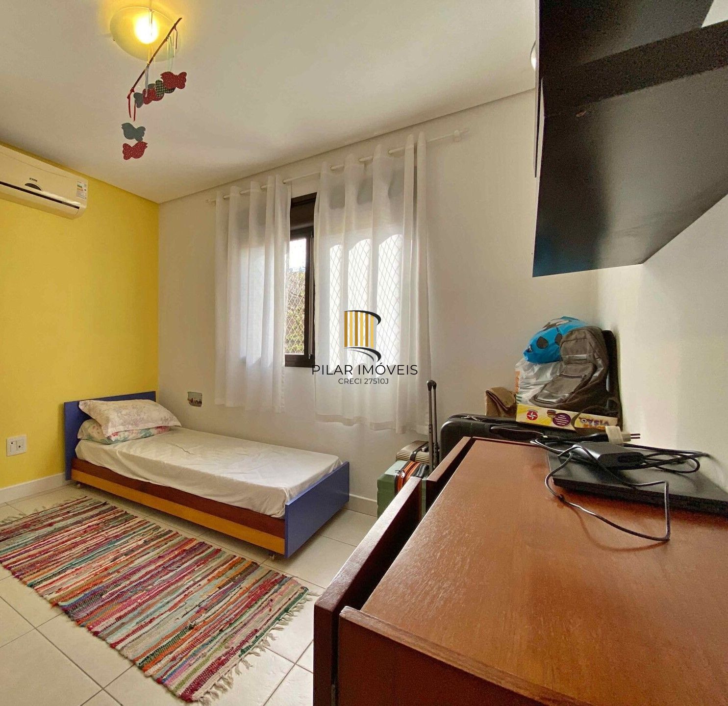 Vende-se apartamento com 2 quartos(1 suíte), 81m² e 2 vagas - Rio Branco