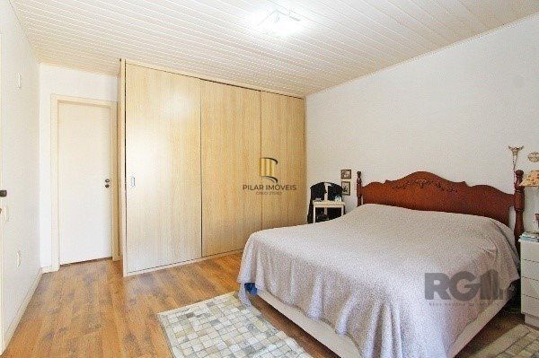 Vende-se bela cobertura 3 quartos com suíte, 2 vagas, dependencia completa em prédio com elevador - 220m² - Floresta