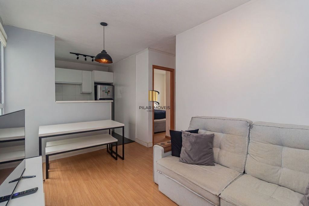 Vende-se apartamento com 2 quartos, 40m² e 1 vaga – Morro Santana