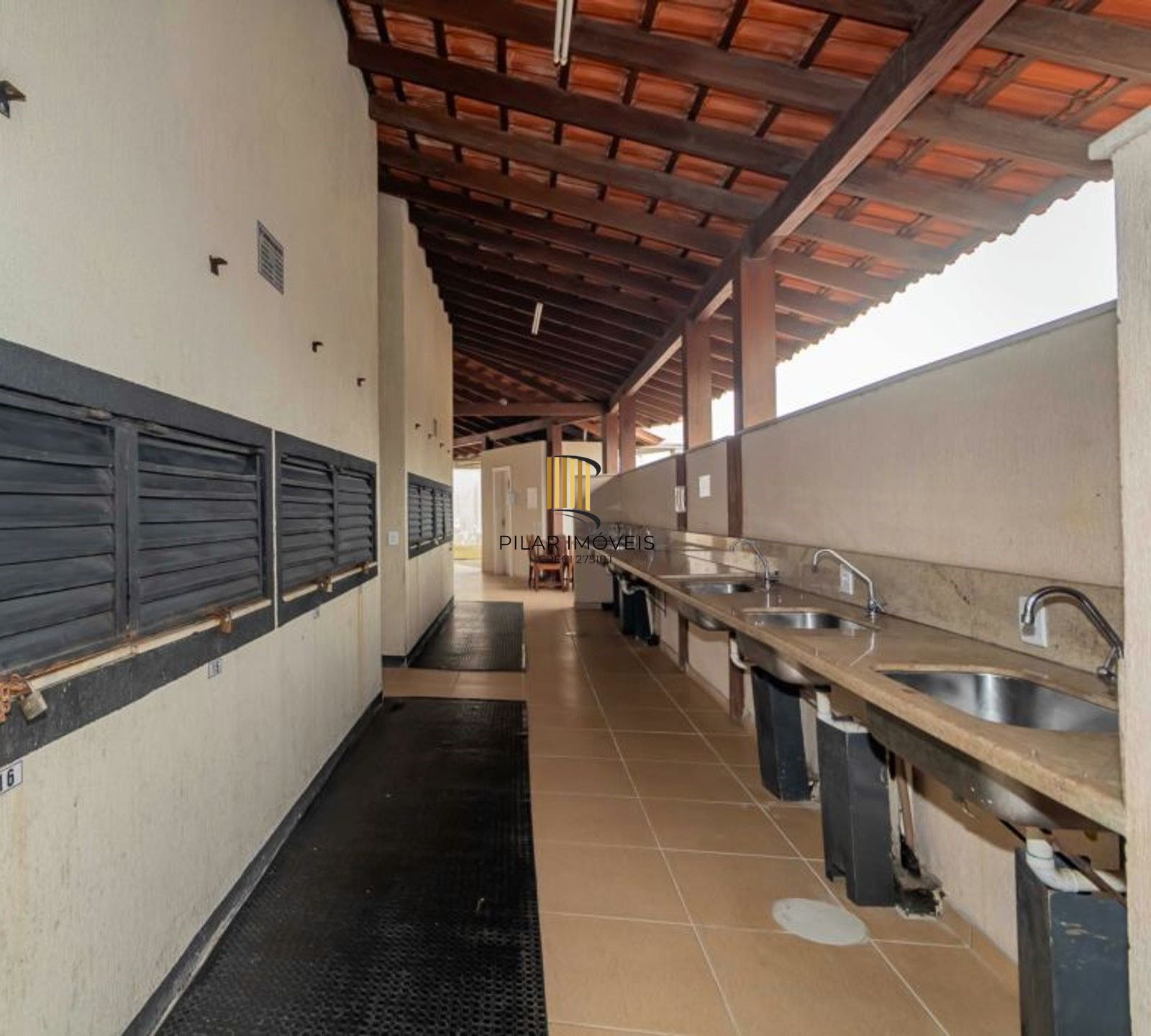 Vende-se apartamento com 2 quartos (1 suíte), 68m² e 1 vaga – Vila Ipiranga