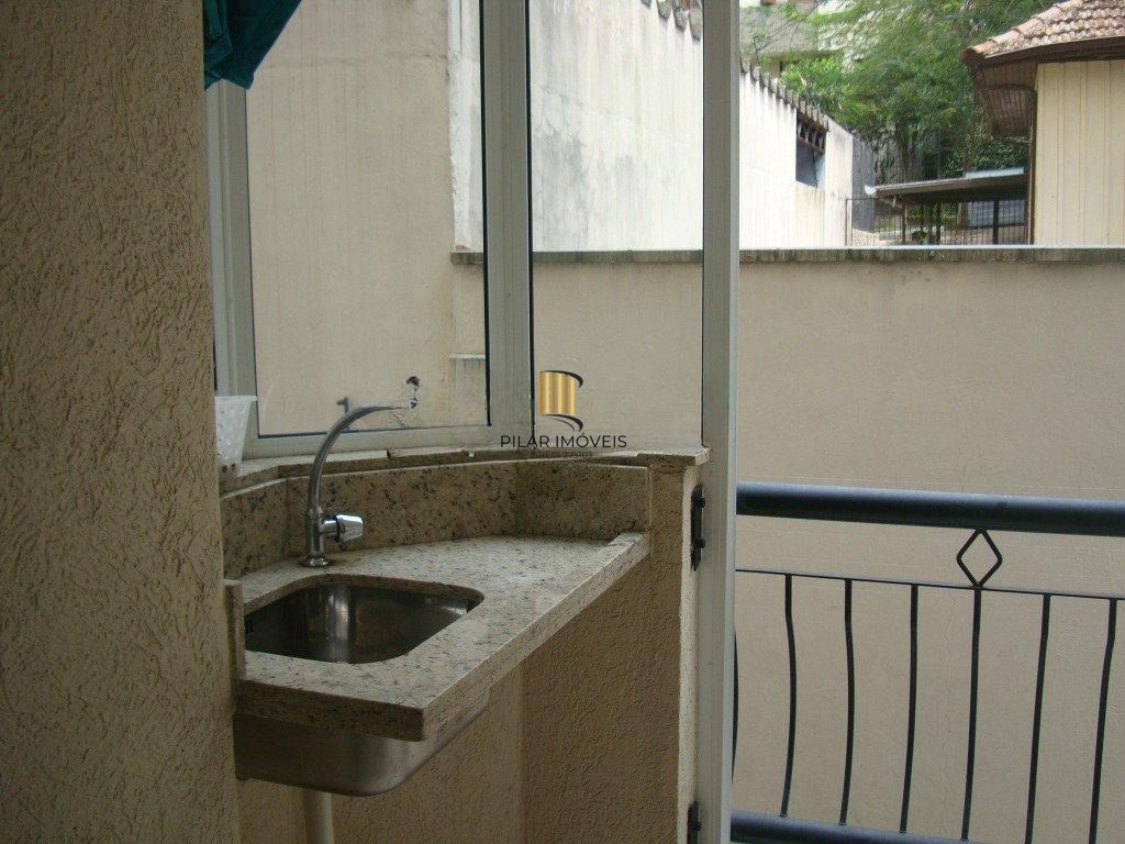 Vende-se apartamento com 2 quartos(1 suíte), 86m² e sacada - Mont'Serrat