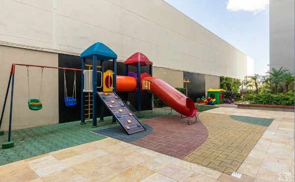 Apartamento mobiliado, 3 suítes, 2 vagas – 126m² – Petrópolis