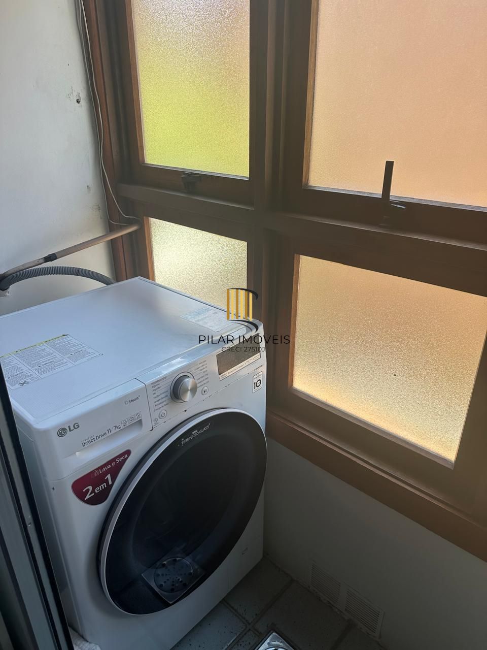 Vende-se apartamento com 2 quartos (1 suíte), 70m² e 1 vaga – Mont Serrat