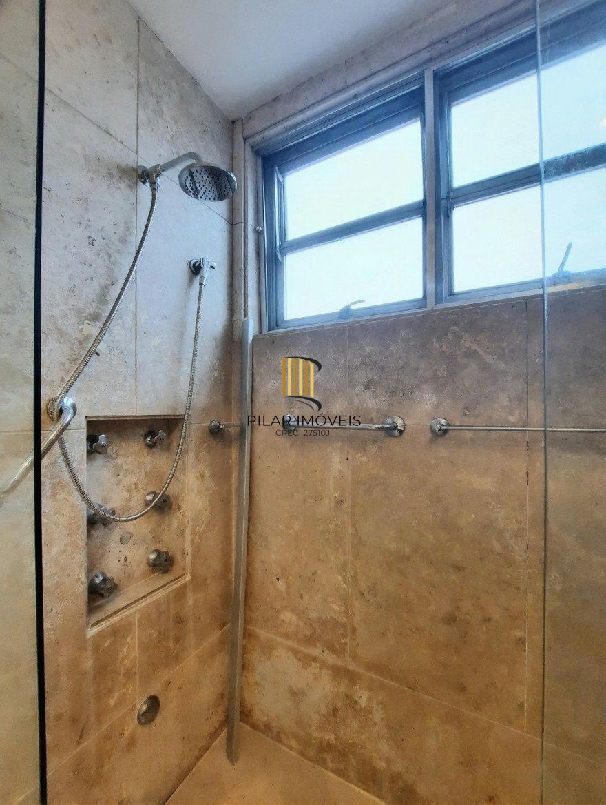 Vende-se apartamento com 3 quartos(1 suíte), 184m² e 2 vagas - Bom Fim