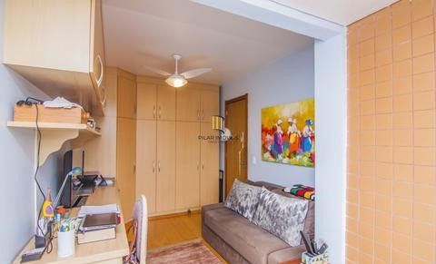 Vende-se apartamento com 3 quartos (1 suíte), 91 m² e 1 vaga – Menino Deus