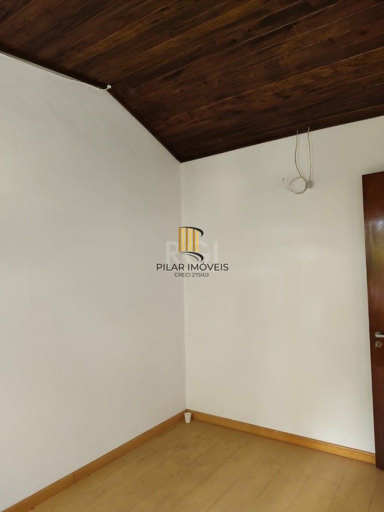 Casa para Venda - 98m², 2 dormitórios, 2 vagas - Alto Petrópolis