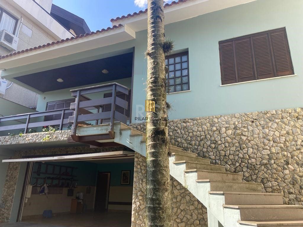 Casa à venda – 3 quartos, 1 suíte, 5 vagas – Chácara das Pedras