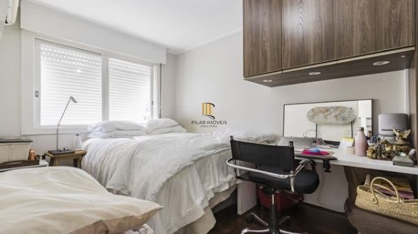 Vende-se apartamento com 1 quarto, 43m² e 1 vaga – Petrópolis