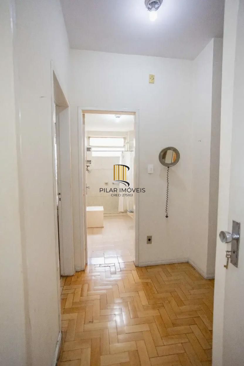 Vende-se apartamento com 3 quartos, 1 vaga e 145 m² – Moinhos de Vento