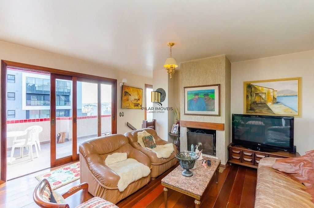 Vende-se cobertura com 3 quartos (1 suíte), 311m² e 3 vagas – Rio Branco