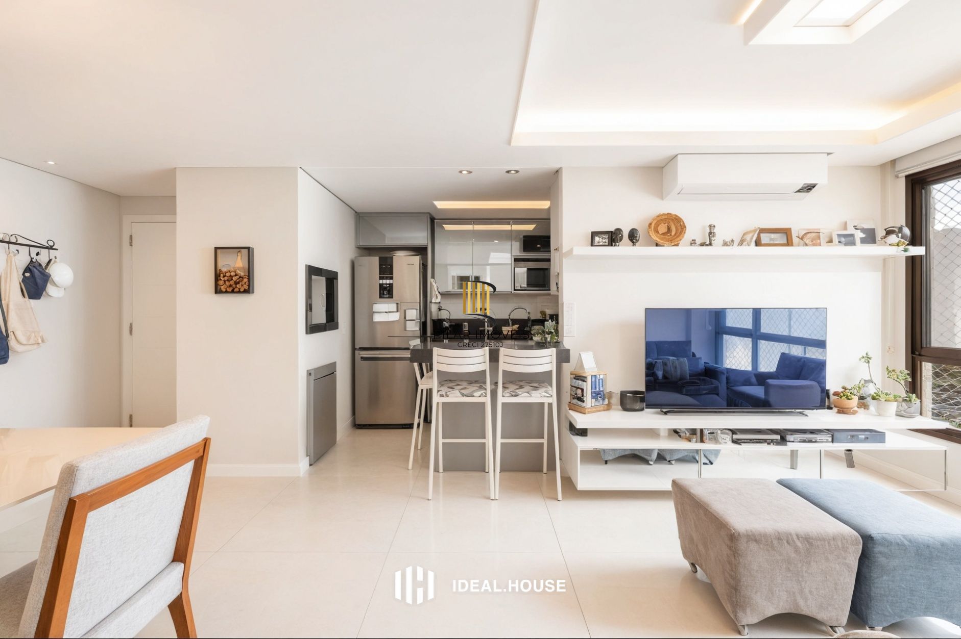 Vende-se apartamento com 3 quartos (1 suíte), 78,5 m² e 2 vagas – Passo da Areia
