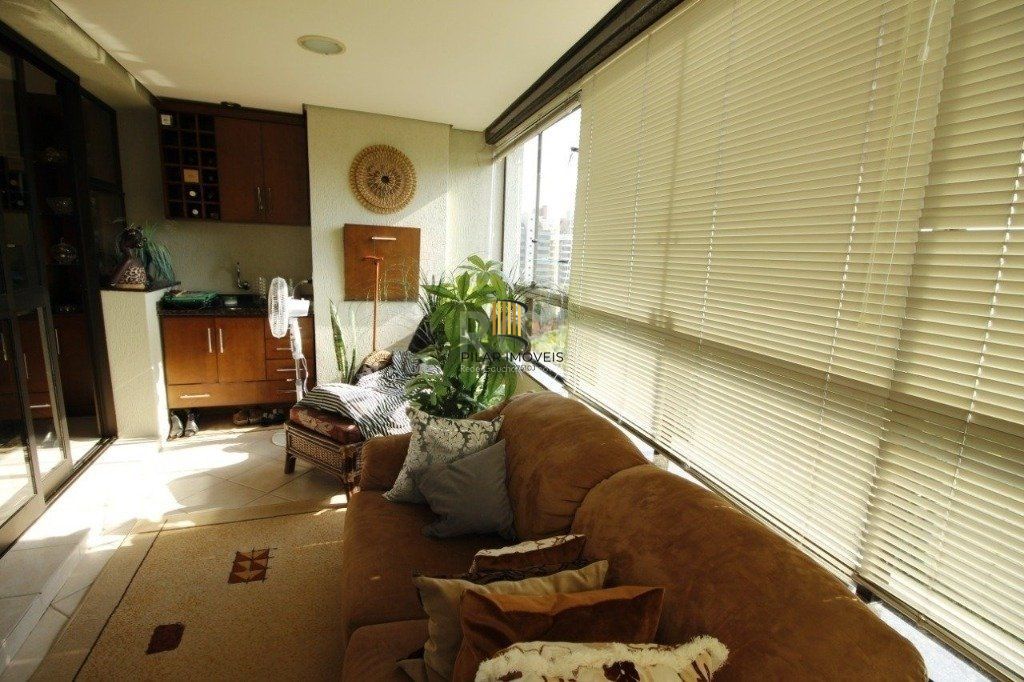 Apartamento 3 dormitórios no bairro Petrópolis