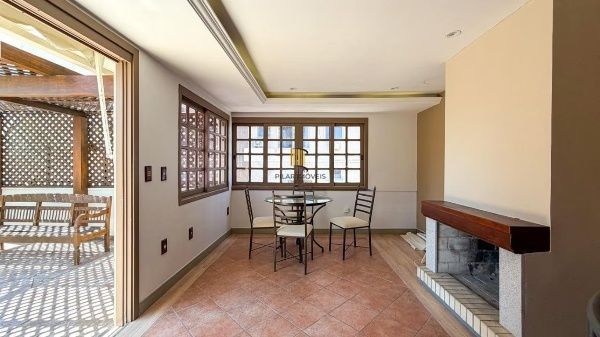 Vende-se cobertura com 2 quartos, 129m² e 1 vaga – Petrópolis