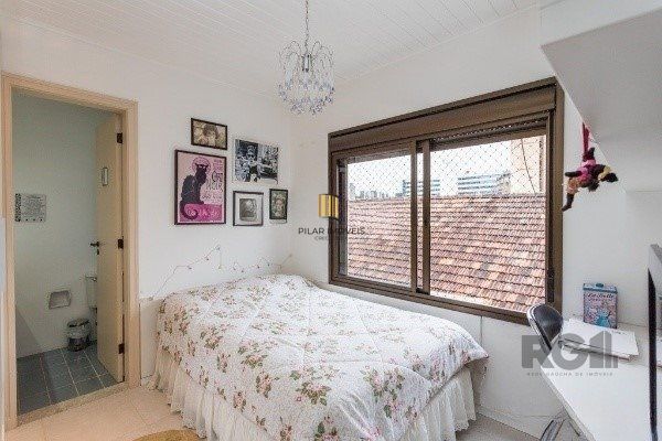 Vende-se espaçoso apartamento 4 quartos, 2 suítes, 3 vagas, próximo ao Hospital Moinhos - 154m² - Floresta