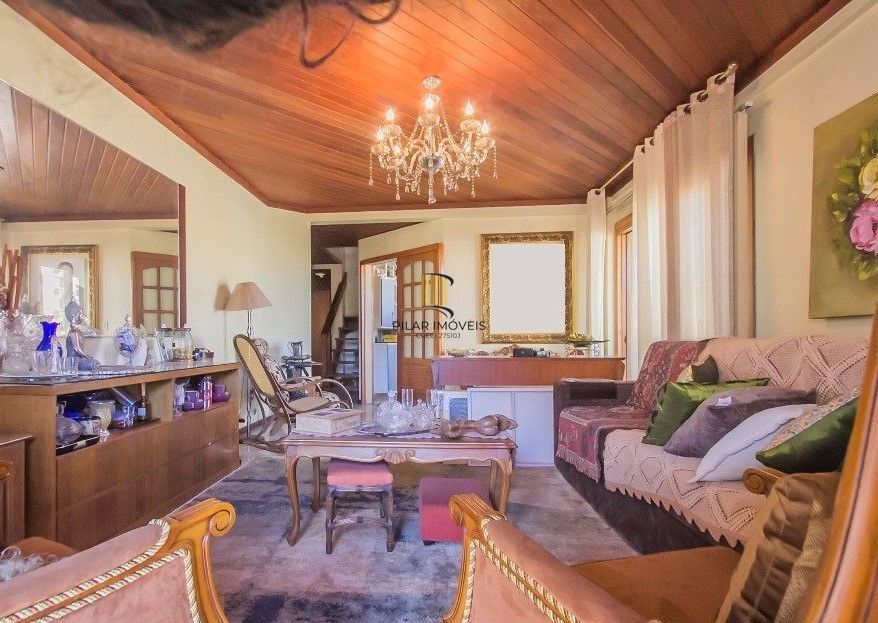Vende-se cobertura com 3 quartos (1 suíte), 315 m², 2 vagas - Bela Vista