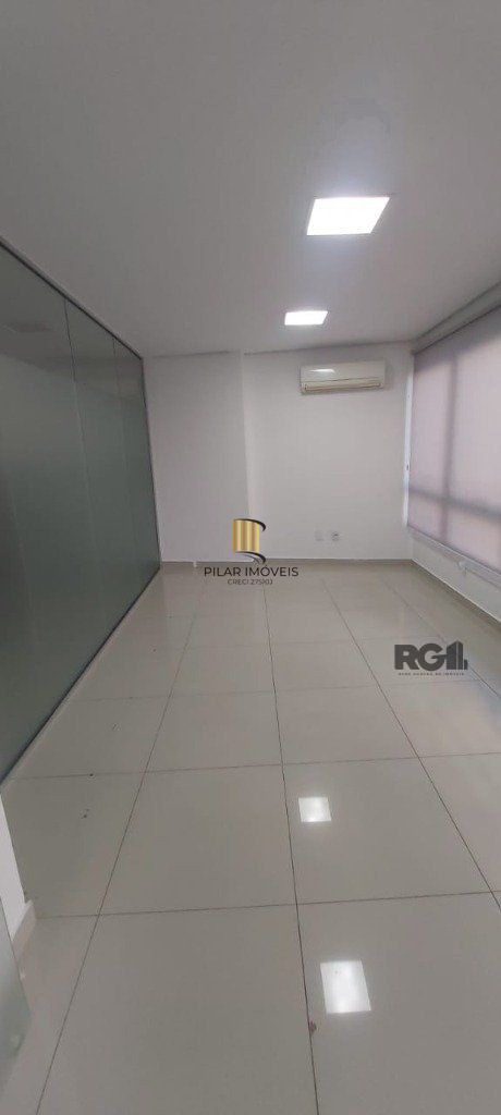 Loja com 113m² de área privativa no Bairro Três Figueiras