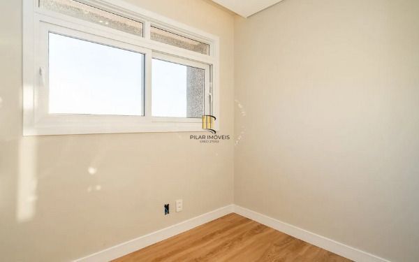 Vende-se luxuosa cobertura com 270m²- 3 suítes, 3 vagas e piscina no Auxiliadora