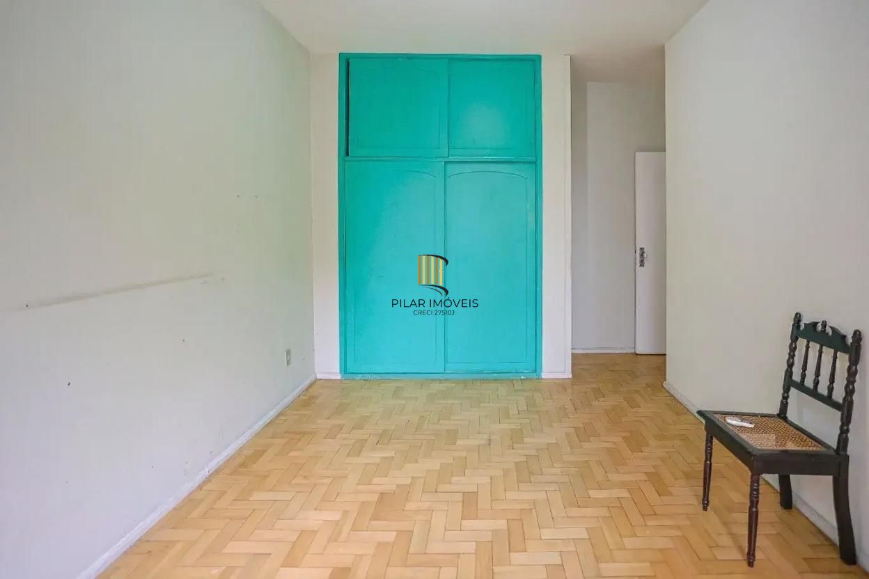 Vende-se apartamento com 3 quartos, 1 vaga e 145 m² – Moinhos de Vento