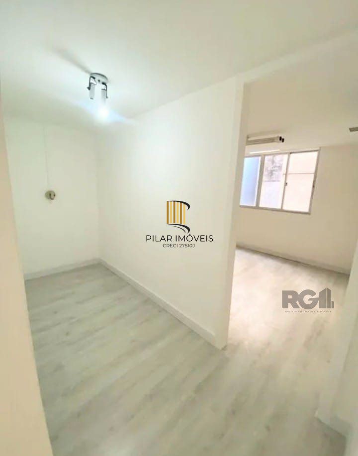 Vende-se sala comercial reformada