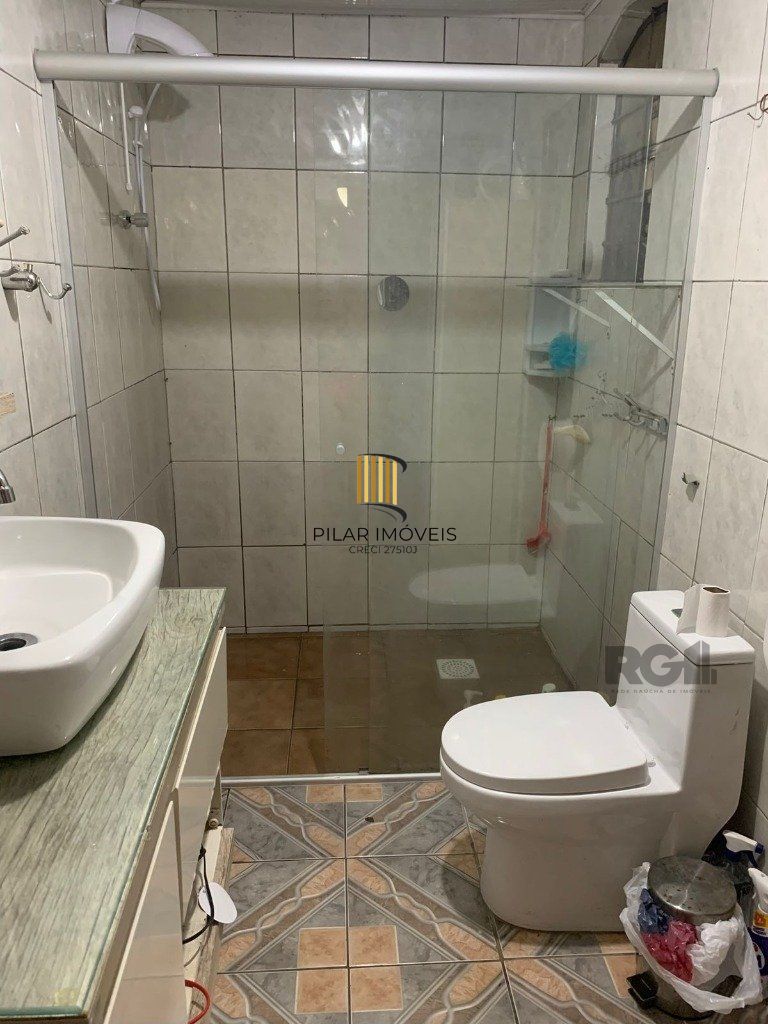 Vende-se casa 3 quartos com suíte e 3 vagas de garagem - 130m² - Jardim Itu Sabará