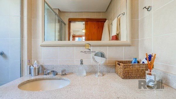 Vende-se amplo apartamento 3 quartos com suítes e 2 vagas ao lado do Parcão - 135m² - Rio Branco