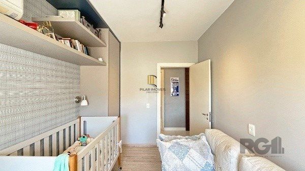Elegante Apartamento Mobiliado com Suíte, Churrasqueira e 1 Vaga no Menino Deus - 73m²