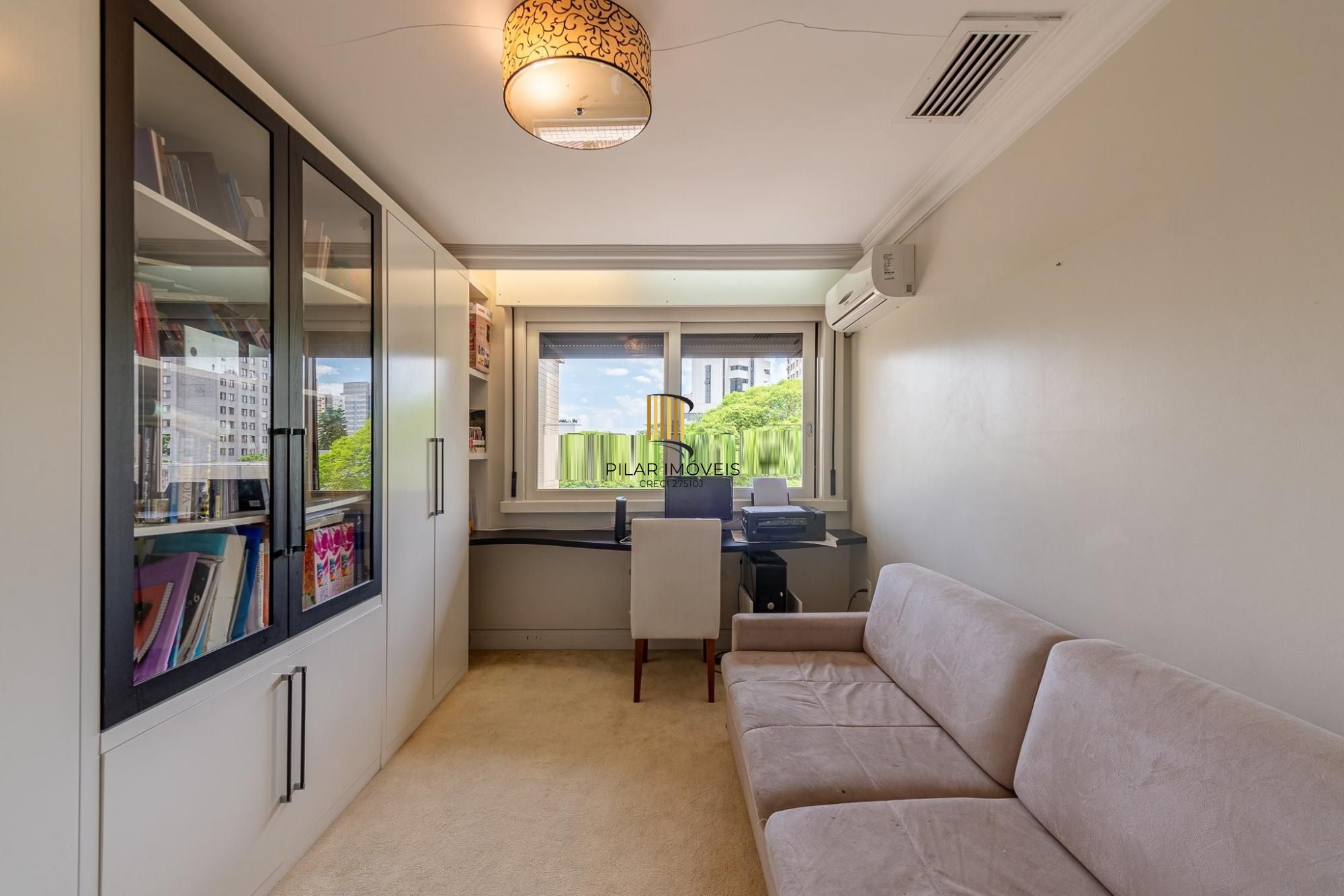 Vende-se luxuosa cobertura com 531.95m², 4 dormitórios no bairro Auxiliadora