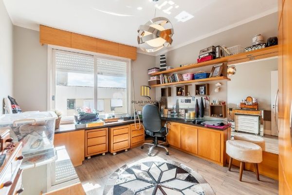 Vende-se apartamento com 3 quartos (1 suíte), 123m² e 2 vagas – Auxiliadora